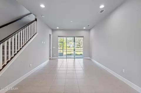 Living - 136 Longridge Ln, Ormond Beach, FL 32174 photo 4 of 8