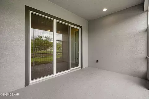 Exterior - 136 Longridge Ln, Ormond Beach, FL 32174 photo 4 of 11