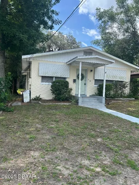 141 6th St, Holly Hill, FL 32117