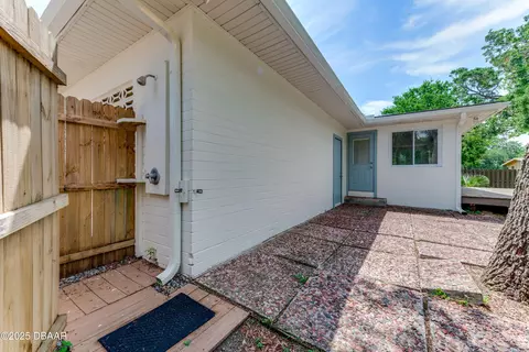 556 N Beach St, Ormond Beach, FL 32174 photo 13