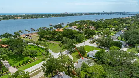556 N Beach St, Ormond Beach, FL 32174 photo 3