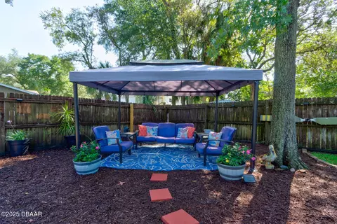 Exterior - 35 Whippoorwill Ln, Ormond Beach, FL 32174 photo 7 of 9