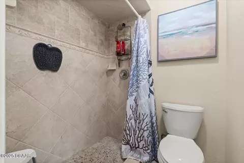 Bath - 140 Limewood Pl #3, Ormond Beach, FL 32174 photo 5 of 6