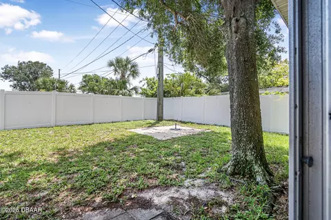 Exterior - 431 Riverside Dr, Ormond Beach, FL 32176 photo 11 of 12