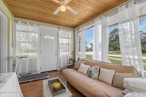 Exterior - 431 Riverside Dr, Ormond Beach, FL 32176 photo 5 of 12