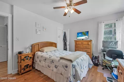 Bedroom - 431 Riverside Dr, Ormond Beach, FL 32176 photo 2 of 5