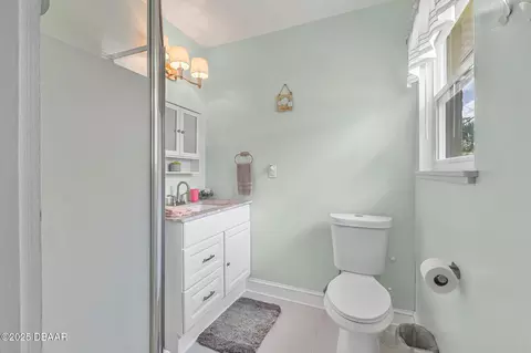 Bath - 431 Riverside Dr, Ormond Beach, FL 32176 photo 1 of 3