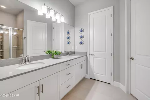 Bath - 110 Longridge Ln, Ormond Beach, FL 32174 photo 2 of 5