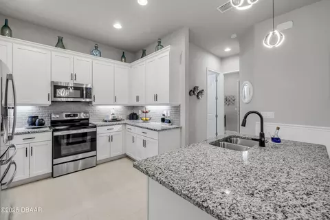 Kitchen - 110 Longridge Ln, Ormond Beach, FL 32174 photo 4 of 10