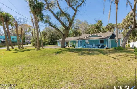 Exterior - 400 Palm Ave, Ormond Beach, FL 32174 photo 2 of 4