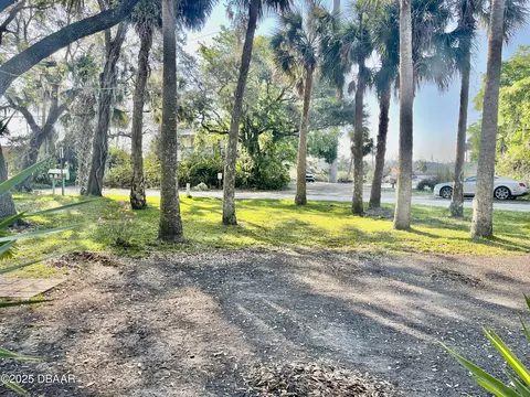 Exterior - 400 Palm Ave, Ormond Beach, FL 32174 photo 3 of 4