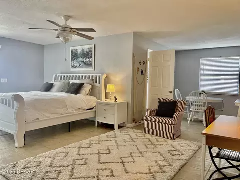 Bedroom - 400 Palm Ave, Ormond Beach, FL 32174 photo 1 of 3