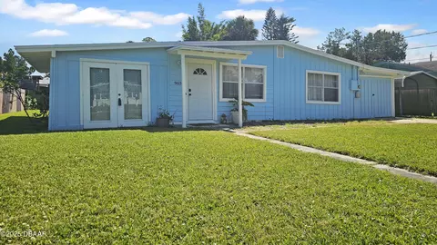 903 Conrad Dr, New Smyrna Beach, FL 32168