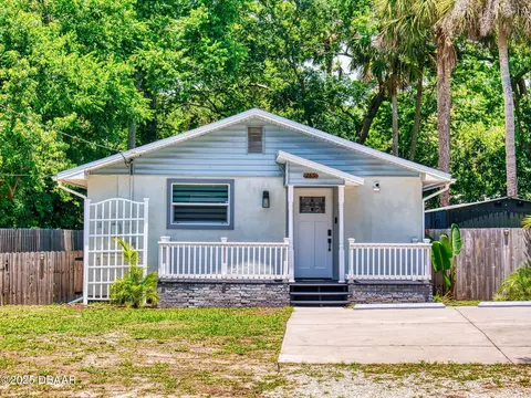 289 Washington Pl, Ormond Beach, FL 32174 photo 1