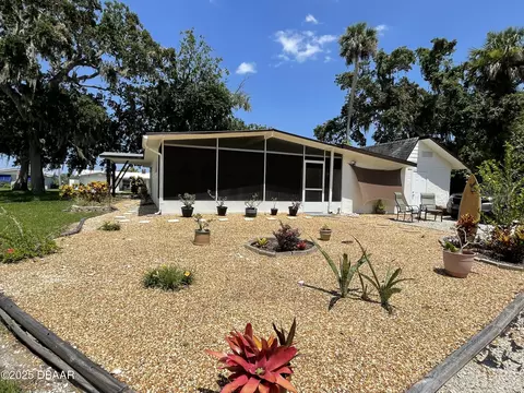 173 E Cory Dr, Edgewater, FL 32141