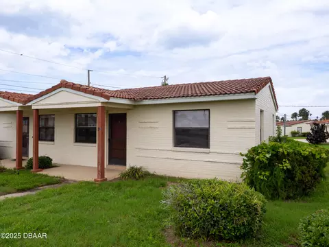 Exterior - 3 Oriole Cir, Ormond Beach, FL 32176 photo 1 of 2