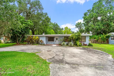 910 Flomich St, Holly Hill, FL 32117