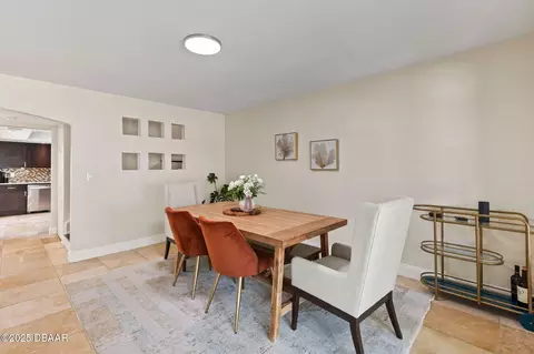 Dining - 208 Pine Cone Trl, Ormond Beach, FL 32174 photo 2 of 2