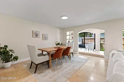 Dining - 208 Pine Cone Trl, Ormond Beach, FL 32174 photo 1 of 2