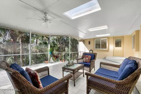 Exterior - 304 River Bluff Dr, Ormond Beach, FL 32174 photo 4 of 7