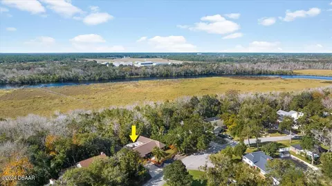 View/Area - 304 River Bluff Dr, Ormond Beach, FL 32174 photo 7 of 9
