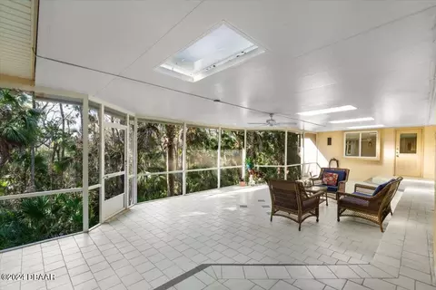Exterior - 304 River Bluff Dr, Ormond Beach, FL 32174 photo 3 of 7