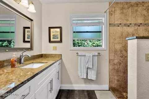 Bath - 304 River Bluff Dr, Ormond Beach, FL 32174 photo 10 of 13