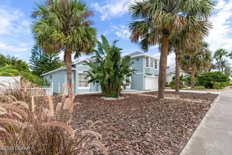Exterior - 131 Barrier Isle Dr, Ormond Beach, FL 32176 photo 3 of 7