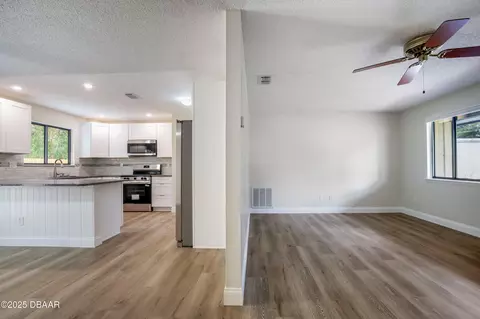 Living - 170 Dix Ave, Ormond Beach, FL 32174 photo 3 of 3