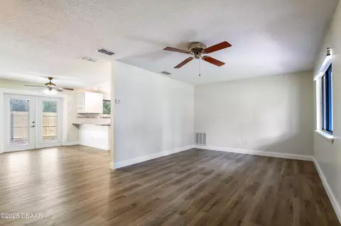 Living - 170 Dix Ave, Ormond Beach, FL 32174 photo 2 of 3