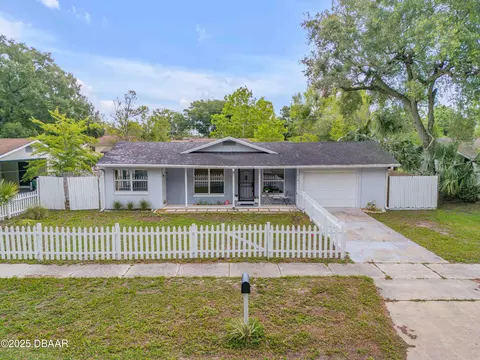 614 S Amelia Ave, Deland, FL 32724