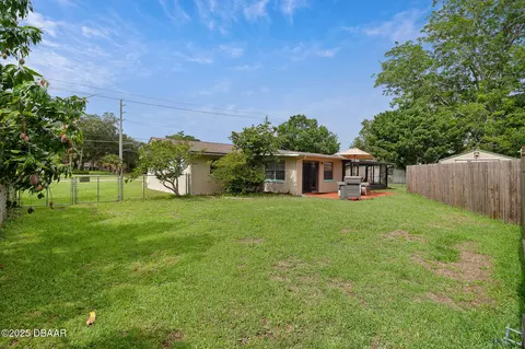 Exterior - 999 16th St, Edgewater, FL 32132 photo 9 of 13