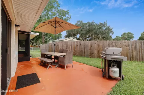 Exterior - 999 16th St, Edgewater, FL 32132 photo 7 of 13