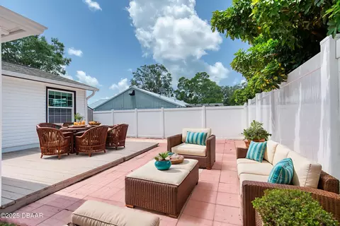 Exterior - 952 Northbrook Dr, Ormond Beach, FL 32174 photo 3 of 7