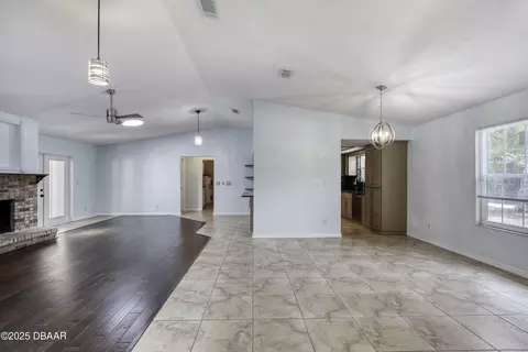 Living - 952 Northbrook Dr, Ormond Beach, FL 32174 photo 4 of 4