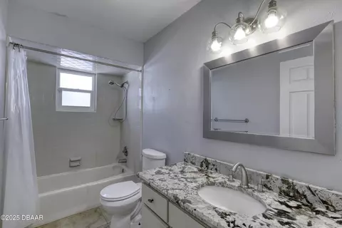 Bath - 952 Northbrook Dr, Ormond Beach, FL 32174 photo 2 of 2