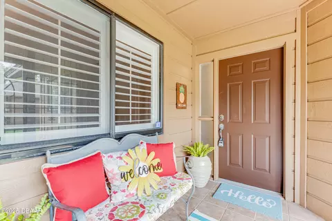 97 Oxbow Trl, Ormond Beach, FL 32174 photo 2