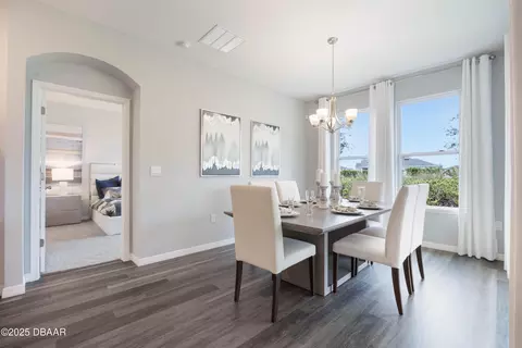 Dining - 3199 Arch Ave, Ormond Beach, FL 32174 photo 2 of 2