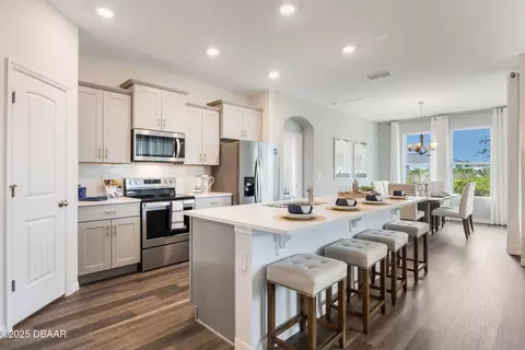 Kitchen - 3199 Arch Ave, Ormond Beach, FL 32174 photo 8 of 8