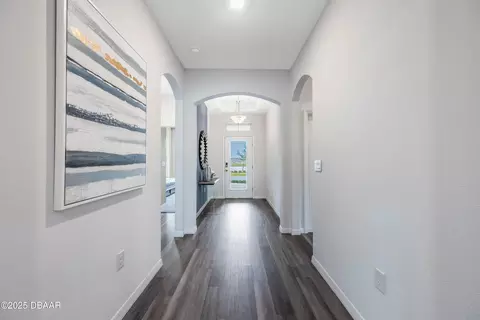 Entry Way - 3199 Arch Ave, Ormond Beach, FL 32174 photo 2 of 7