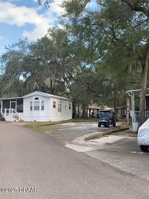 25348 NE 139th Ln, Salt Springs, FL 32134