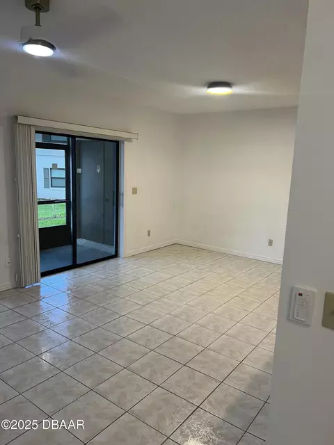 Living - 1 Aledo Ct, Saint Augustine, FL 32086 photo 3 of 3