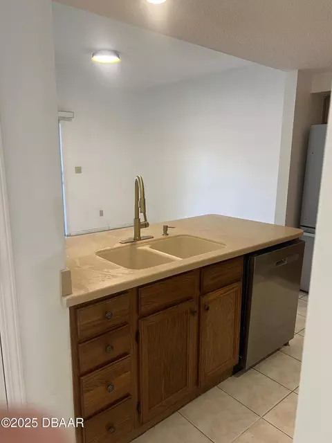 Kitchen - 1 Aledo Ct, Saint Augustine, FL 32086 photo 2 of 4