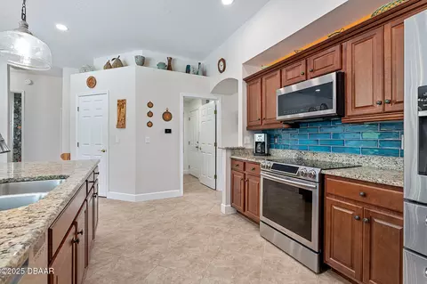 1214 Hampstead Ln, Ormond Beach, FL 32174 photo 10