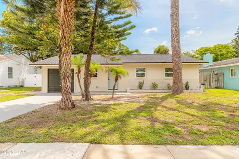 1917 James St, South Daytona, FL 32119