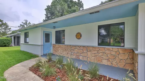 1017 Chippewa Trl, Holly Hill, FL 32117