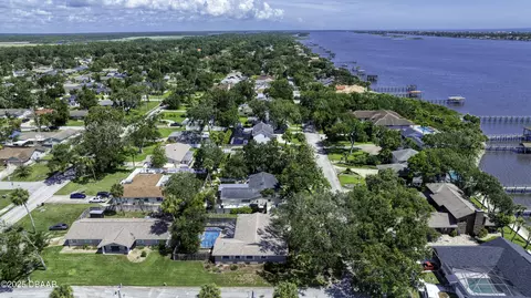 View/Area - 1300 Oak Forest Dr, Ormond Beach, FL 32174 photo 5 of 16