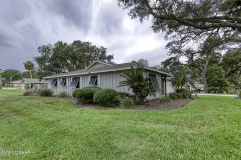 Exterior - 1300 Oak Forest Dr, Ormond Beach, FL 32174 photo 4 of 16