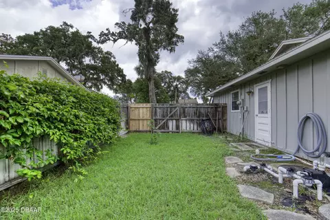 Exterior - 1300 Oak Forest Dr, Ormond Beach, FL 32174 photo 16 of 16