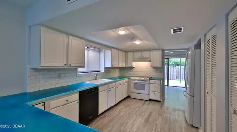 8 Fox Run Trl, Ormond Beach, FL 32174 photo 3